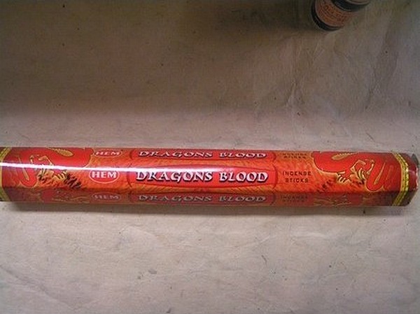 \"Dragon\'blood\" incense sticks
