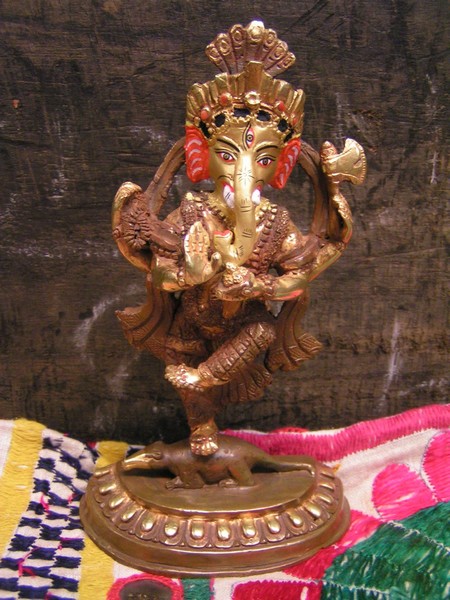 Ganesh dansant